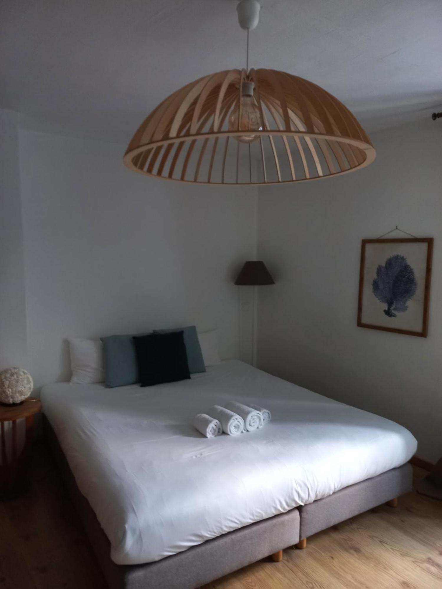 Le Poisson Ivre Bed & Breakfast Dinan Eksteriør bilde