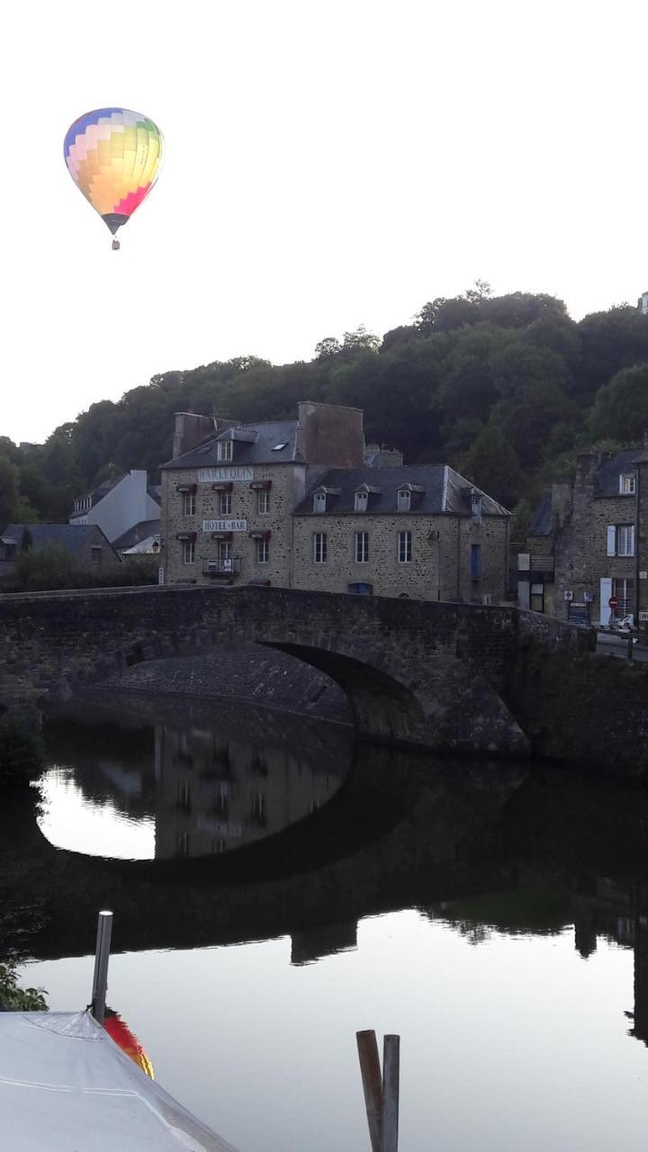 Le Poisson Ivre Bed & Breakfast Dinan Eksteriør bilde