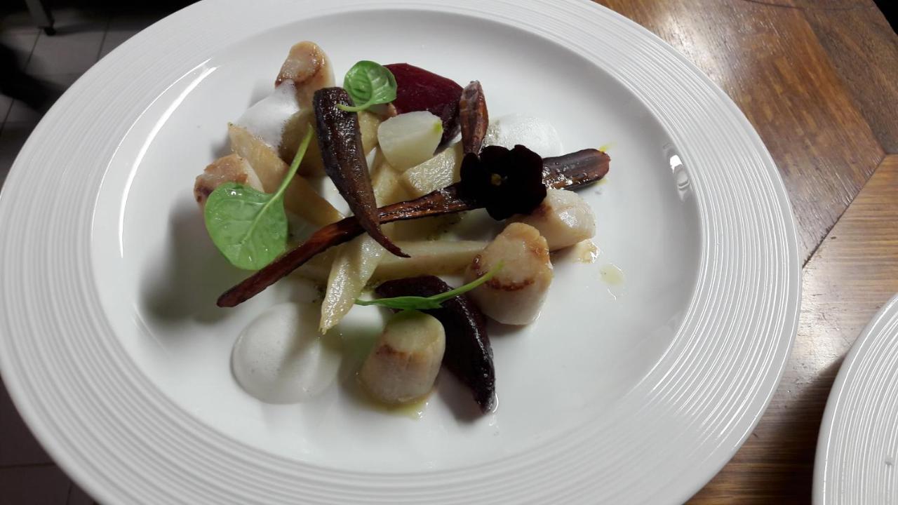Le Poisson Ivre Bed & Breakfast Dinan Eksteriør bilde